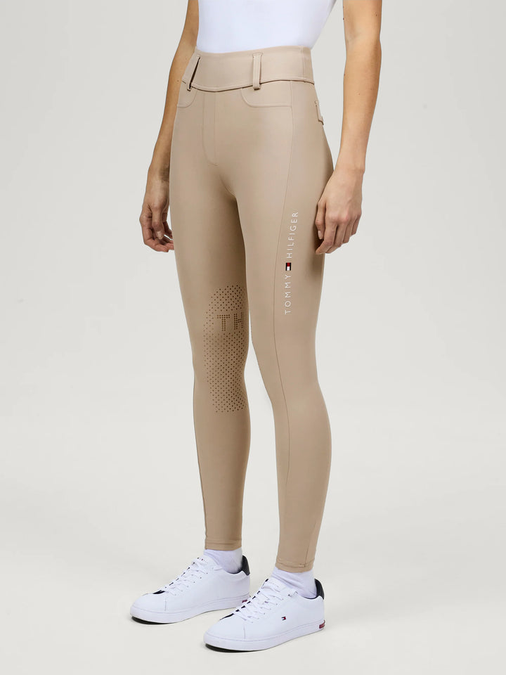 Tommy Hilfiger - Highland Hybrid knäskodda ridbyxor BEIGE